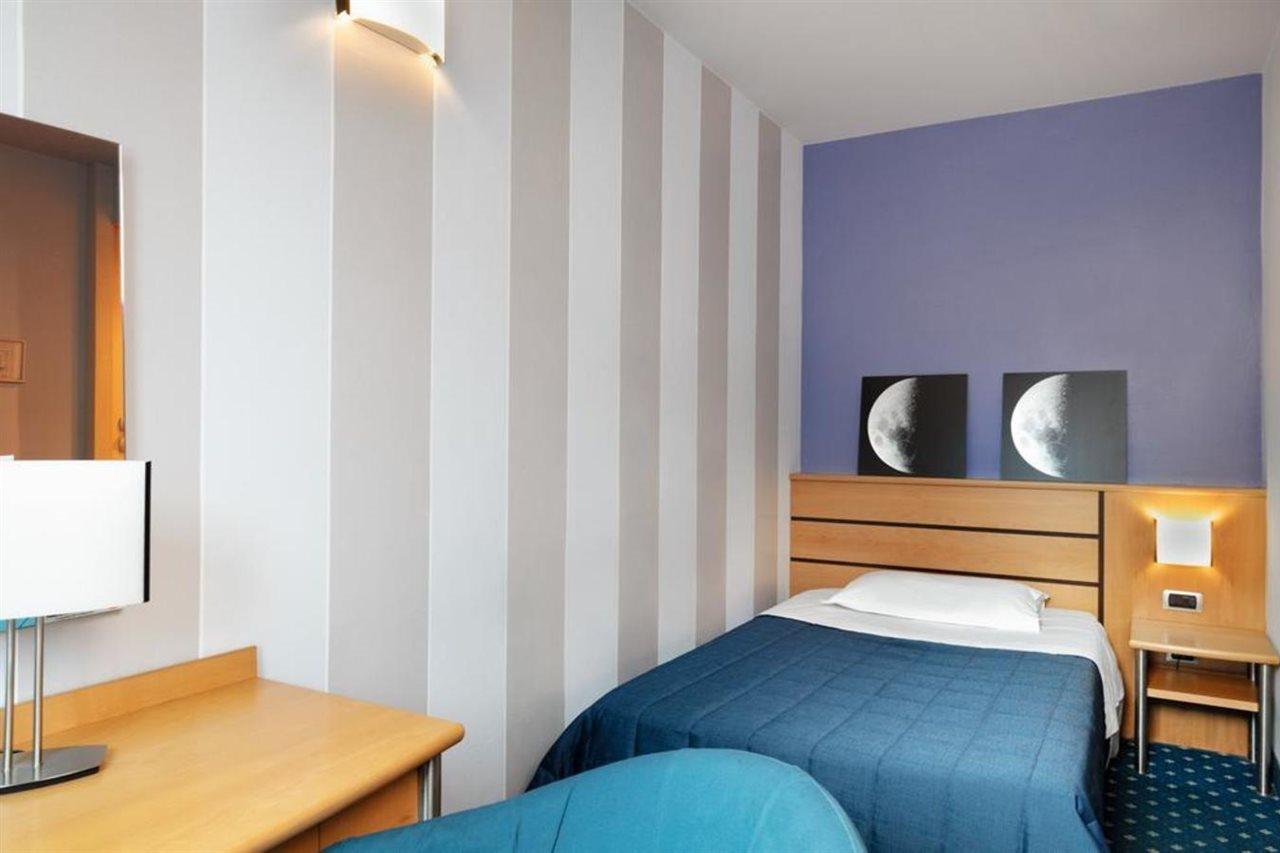 Garda Hotel モンティキアーリ エクステリア 写真