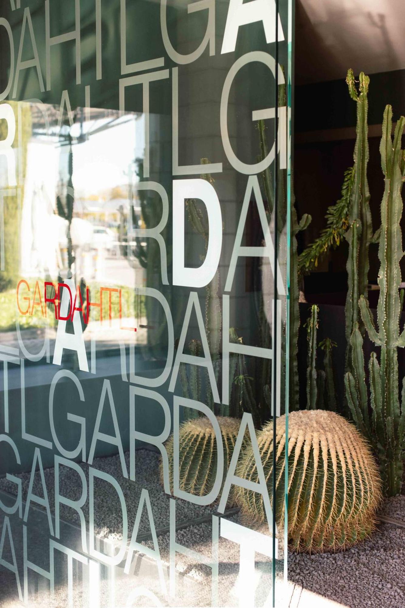 Garda Hotel モンティキアーリ エクステリア 写真