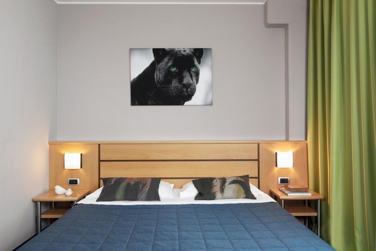 Garda Hotel モンティキアーリ エクステリア 写真